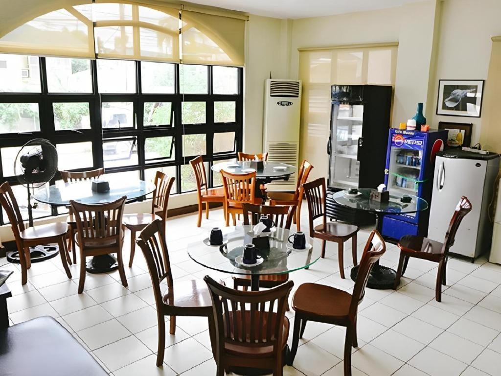 El Haciendero Private Hotel Ілоіло Екстер'єр фото