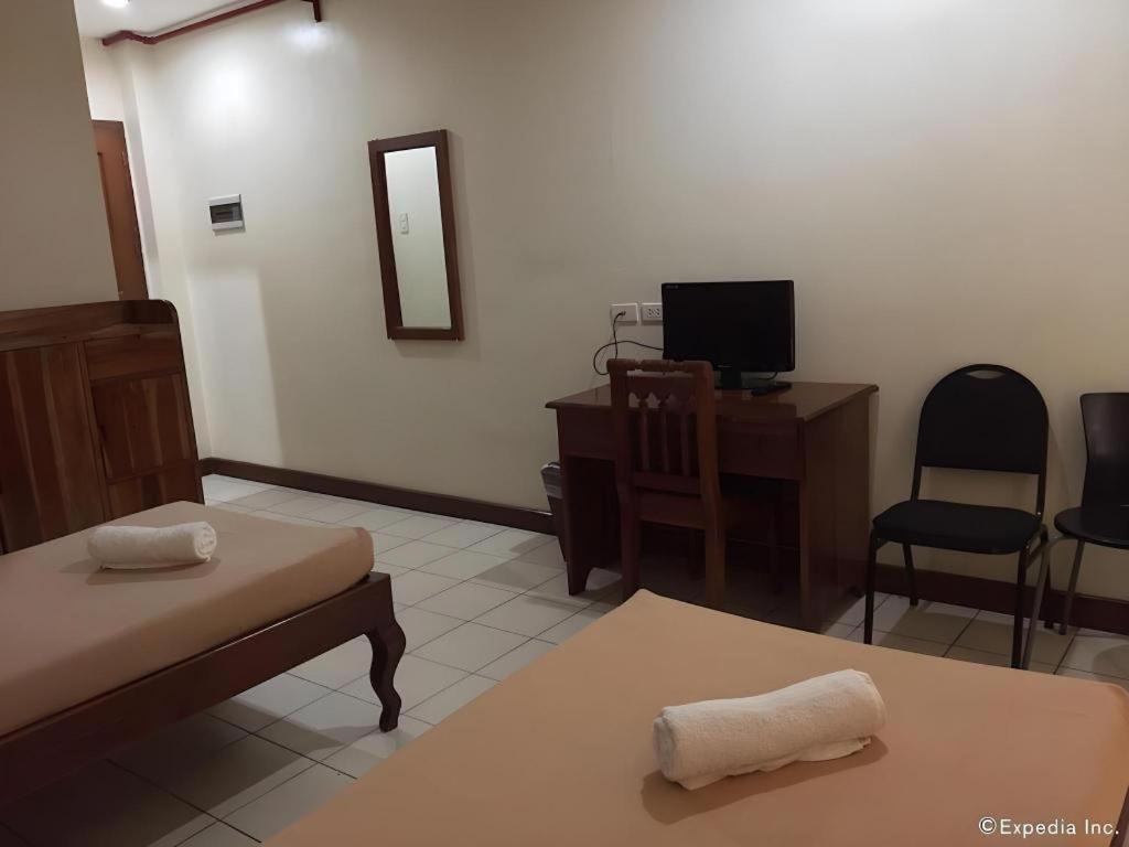 El Haciendero Private Hotel Ілоіло Екстер'єр фото