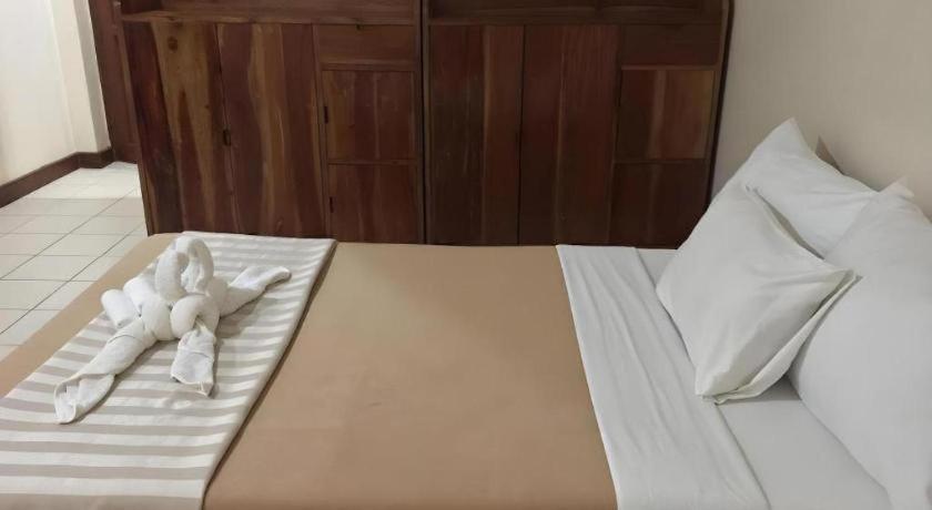 El Haciendero Private Hotel Ілоіло Екстер'єр фото