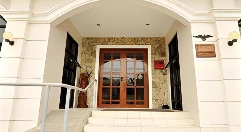 El Haciendero Private Hotel Ілоіло Екстер'єр фото