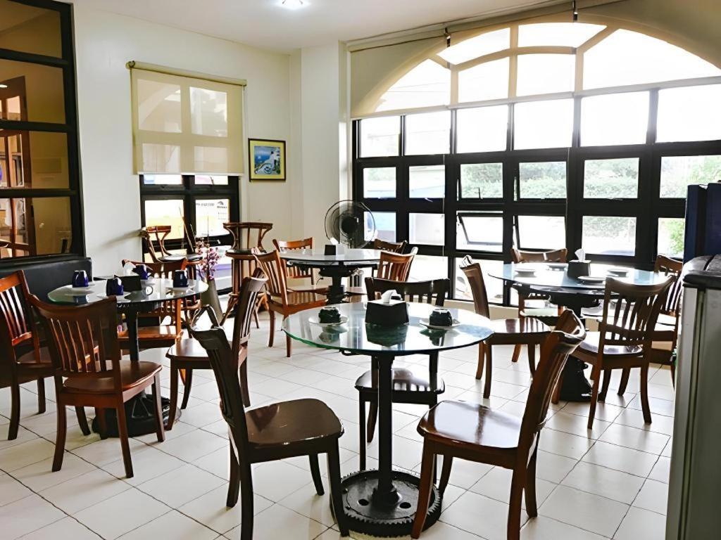El Haciendero Private Hotel Ілоіло Екстер'єр фото